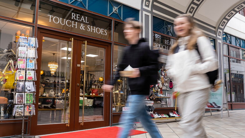 Schuhgeschäft "Real Touch & Shoes" in der Straßburg-Passage in Görlitz