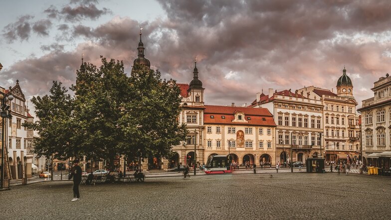 Auch in Prag bleiben Gaststätten und Einkaufszentren erst einmal zu.