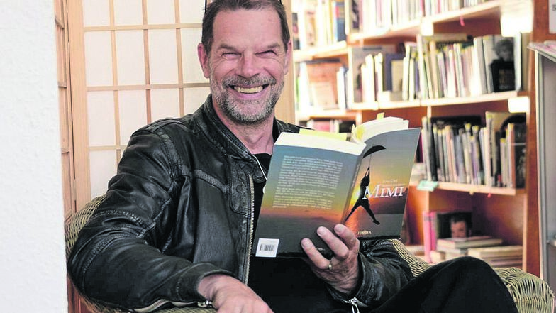Jens-Uwe Sommerschuh ist ein bekannter Autor aus Dresden und zum wiederholten Mal in Großenhain.