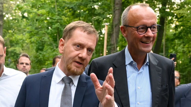 Sachsens Ministerpräsident Michael Kretschmer begrüßt die unionsinterne Einigung auf CDU-Chef Friedrich Merz als Kanzlerkandidaten.