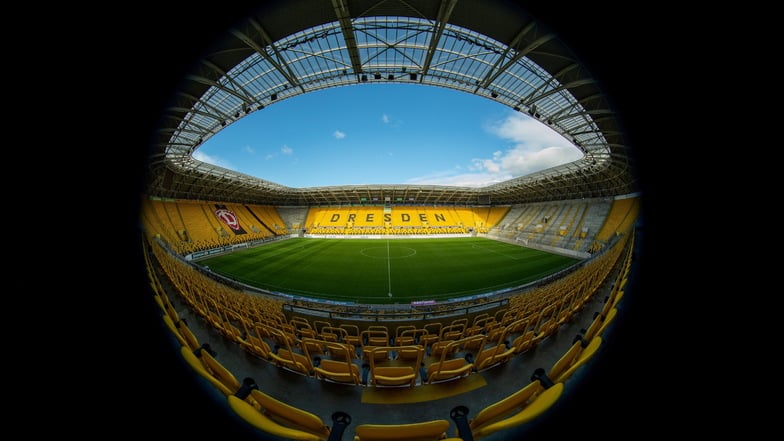 Nach den teilweise heftigen Randalen einiger Dresdner Fans in Bayreuth hat Dynamo die Geschädigten zum Rückspiel nach Dresden eingeladen. Unter anderem bekommen die Gäste eine Führung durch das Rudolf-Harbig-Stadion.