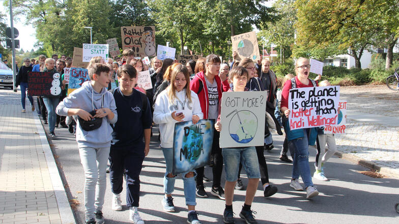 Der Klima-Demonstrationszug in Bautzen.
