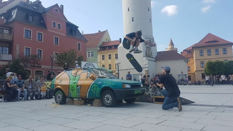 Beim Festival „Bouncen in Bautzen“ stehen am Sonnabend ein Skateboard-Workshop und ein Skatecontest auf dem Kornmarkt auf dem Programm.