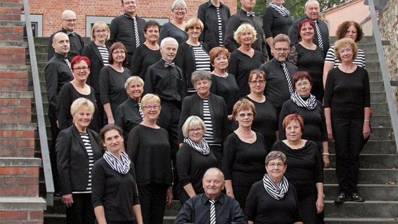 Für ihr Festkonzert zum 75. Jubiläum hatte sich die Singgemeinschaft Großenhain extra schick gemacht.