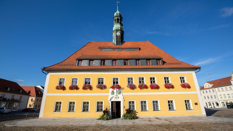 Das Rathaus in Neustadt ist ab sofort für den Besucherverkehr geschlossen.