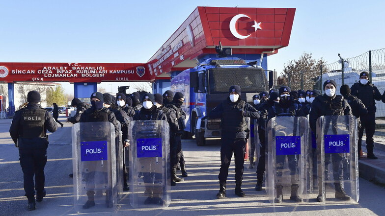 Türkei: 337 lebenslange Haftstrafen
