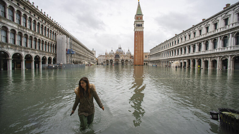 Zeitweise standen in den vergangenen Tagen bis zu 90 Prozent der historischen Stadt unter Wasser.