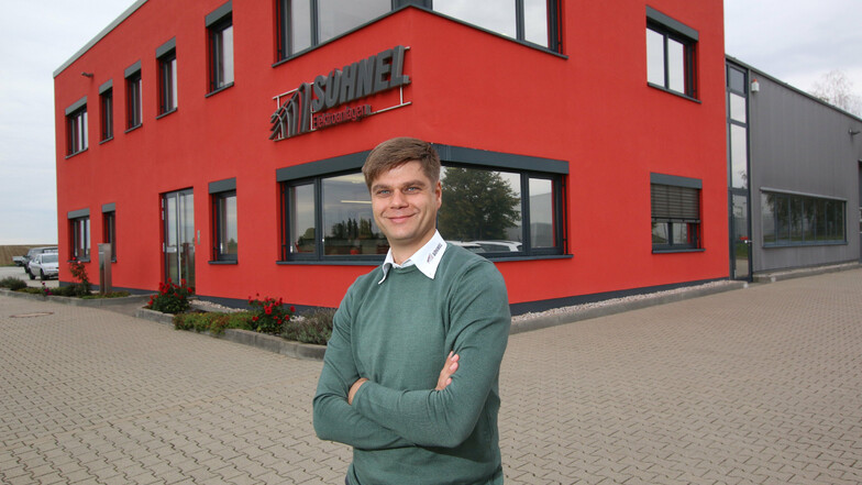 Rico Söhnel hat die Chancen genutzt, die ihm nach der Wende offen standen. In zwei Jahren will er seine Firmenzentrale im Roßweiner Gewerbegebiet erweitern lassen.