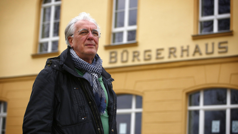 Wolfgang Hoffmann ist seit fünf Jahren der Friedensrichter für die Region Pulsnitz. aber seine Amtszeit endet bald. Die Stadt hat das Ehrenamt ausgeschrieben. Bisher meldete sich kein Interessent.