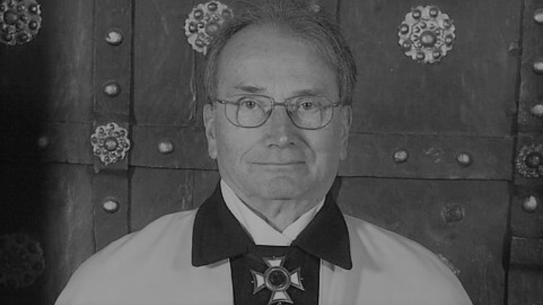 Christoph Wetzel als Domherr in Meißen im Jahr 2006. Der Theologe und Domherr starb am 28. Mai.
