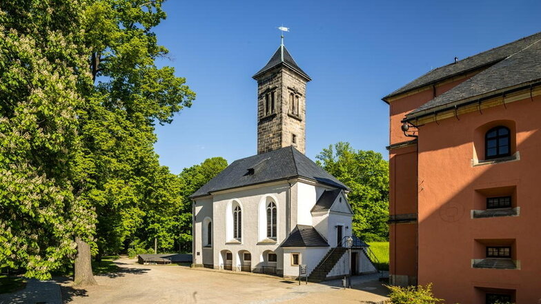 Sachsens älteste Garnisonskirche auf der Festung wird gefeiert