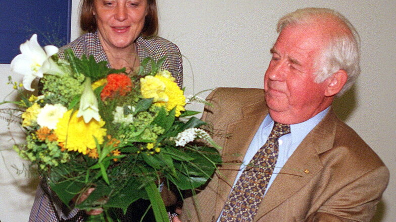 1999 mit der damaligen CDU-Generalsekretärin Angela Merkel.