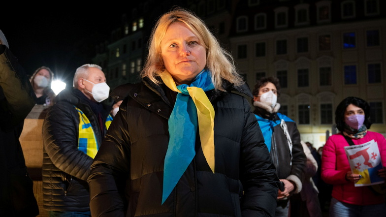Natalija Bock im Februar 2022 auf dem Dresdner Neumarkt. Sie wurde zum Gesicht der Ukraine in Dresden.