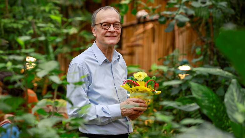 Frithjof Helle ist von Anfang an Geschäftsführer des Jonsdorfer Schmetterlingshauses. Seit der Eröffnung hat er weit über 1,3 Millionen Besucher begrüßt.