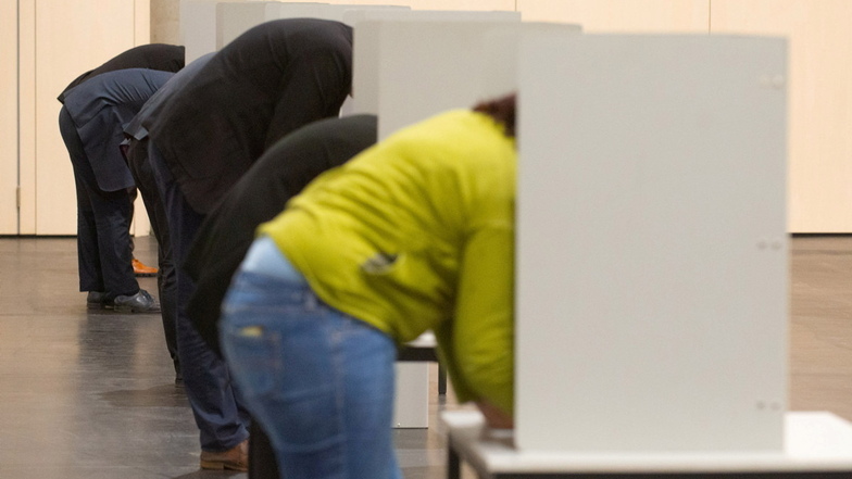 Zur Bundestagswahl richtet die Stadt 28 Wahllokale und ein Briefwahllokal ein, die alle besetzt werden müssen.