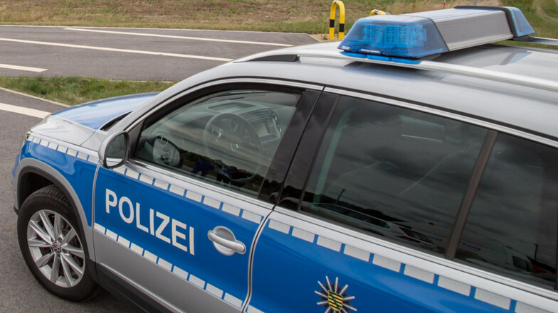 Ein Einsatzwagen der sächsischen Polizei.