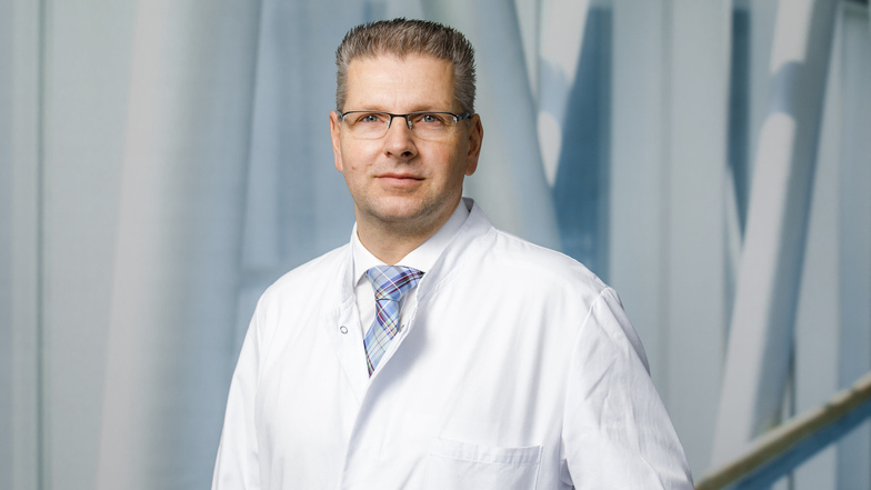 Prof. Dr. Oliver Stöltzing.