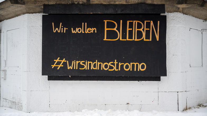 „Wir wollen bleiben“: Mit diesem Schild machte das Görlitzer Nostromo bereits im Winter auf seine Lage aufmerksam.