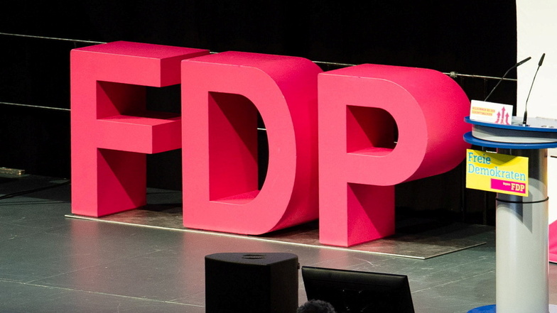 Die FDP-Mitglieder können jetzt über den Verbleib der Partei in der Regierung abstimmen.