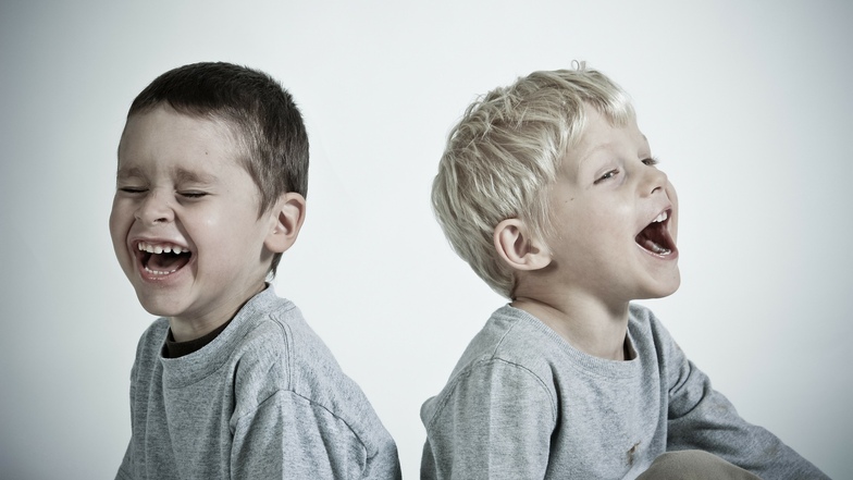 Humor verändert sich: Wie intensiv man worüber lacht, ist sehr stark vom Alter abhängig.