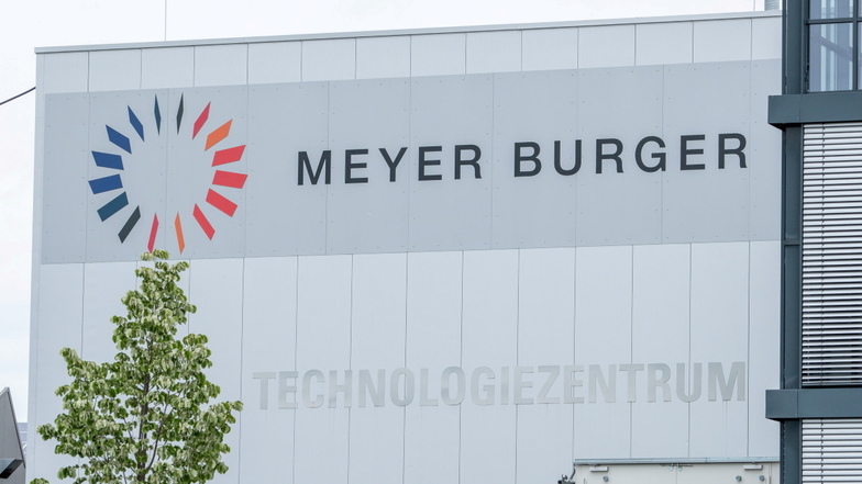 Meyer Burger ist eine Firma, in der die praktische Ausbuildung zum Produktionstechnologen erfolgt.