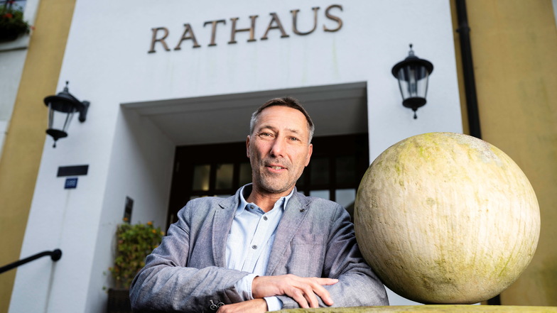 Michael Steglich ist Bürgermeister von Dürrröhrsdorf-Dittersbach. Mit Augenmaß Zuzug von Menschen und Unternehmen fördern.