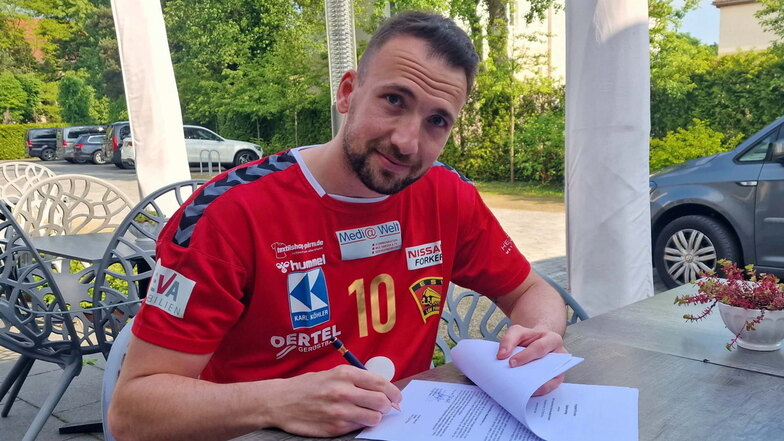 Jovan Talevski verstärkt in der nächsten Saison den Pirnaer Rückraum.