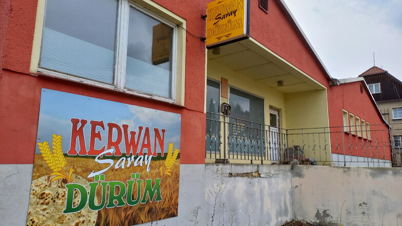In Spitzkunnersdorf entsteht im früheren Land-Konsum der "Kerwan Saray Dürüm". Aziz Tiram stellt dann hier Fladenbrot, Dürüm und türkische Brötchen her. Auch ein kleines Imbiss-Angebot soll es geben.