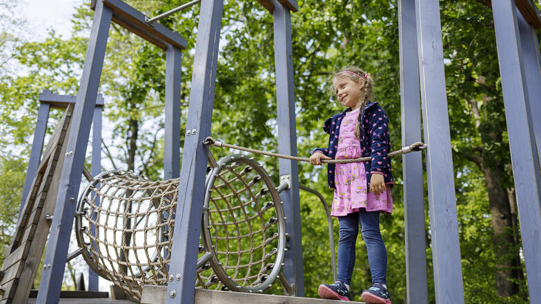 Kam am Mittwoch gleich zweimal zum Spielplatz im Görlitzer Park des Friedens: die fünfjährige Leonie.