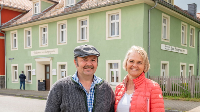 Markus und Nadja Berger sind Inhaber der Gaststätte "Zum Bürgergarten". Sie hoffen, dass das traditionsreiche Haus eine Zukunft hat.