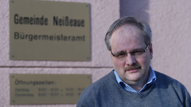 Ewald Ernst kennt das Bürgermeisteramt in Groß Krauscha aus der Zeit als Bürgermeister von 2006 bis 2013. Nun will der Schöpstaler sich wieder in das Amt wählen lassen.