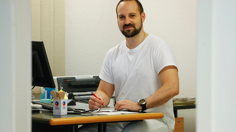 Dr. Martin Vavruša hat die Hausarztpraxis von Andreas Bräuer in Zittau übernommen.
