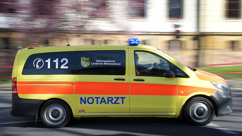 Falschfahrer verursacht Unfall mit vier Verletzten auf B93 bei Zwickau