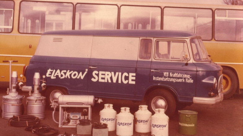 Barkas on Tour: Mit drei Service-Autos fuhr Elaskon durch die DDR, um direkt vor Ort in den Städten die Linienbusse zu konservieren.