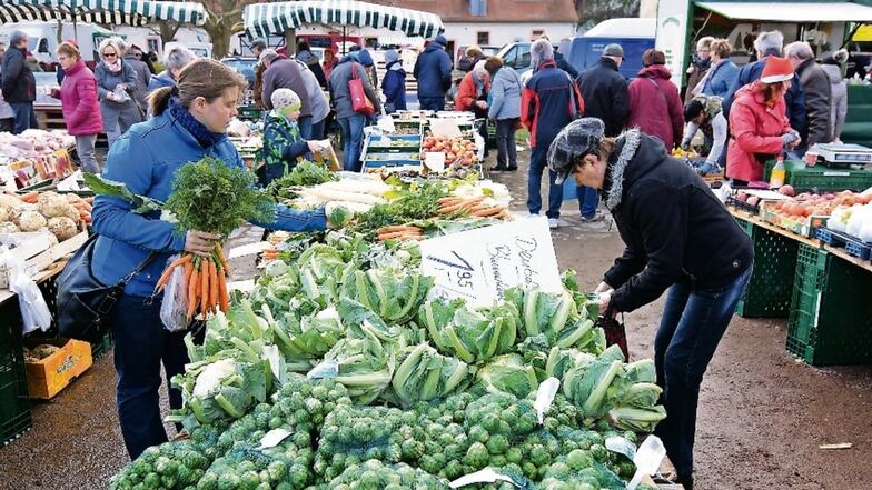 Die Bauernmärkte jeden zweiten Sonnabend im Monat sind nach wie vor der Besuchermagnet. Mehr als 34.000 Gäste sind allein dazu 2018 ins Kloster Buch gekommen. Mit einem weihnachtlichen Markt ging die Saison jetzt zu Ende.