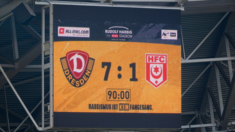 Böllerwurf überschattet Dynamo-Sieg gegen Halle