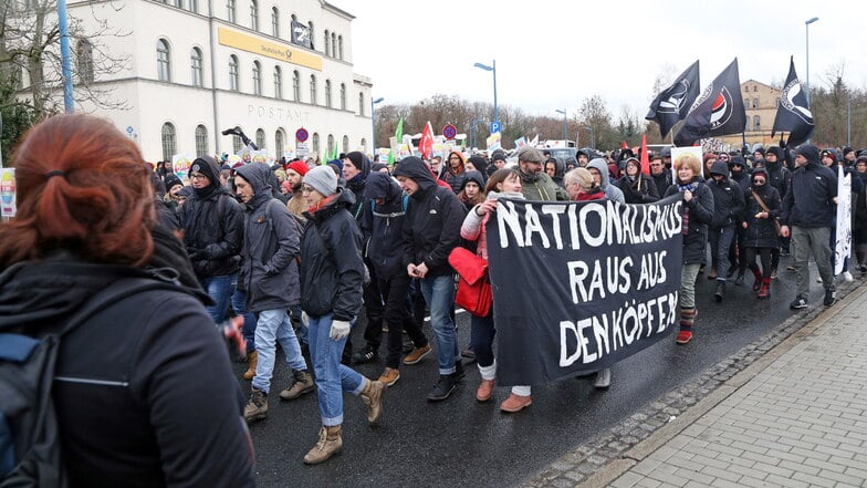 Wer zum Protest gegen den AfD-Bundesparteitag in Riesa kommt
