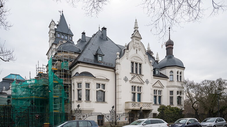 Von außen sieht die frühere Hochschul-Villa Goethestraße 5 mittlerweile schon sehr schick aus. Aber drinnen ist noch viel zu tun.