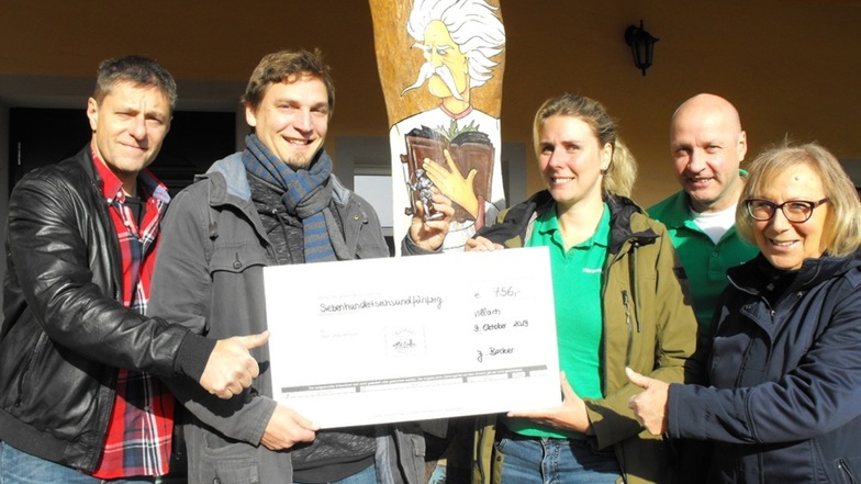 Der Krabatdorfclub & Heimatverein Groß Särchen hat dieser Tage eine Spende über 756 Euro erhalten – möglich gemacht durch Stefan Klaus und Dirk Hobrack.