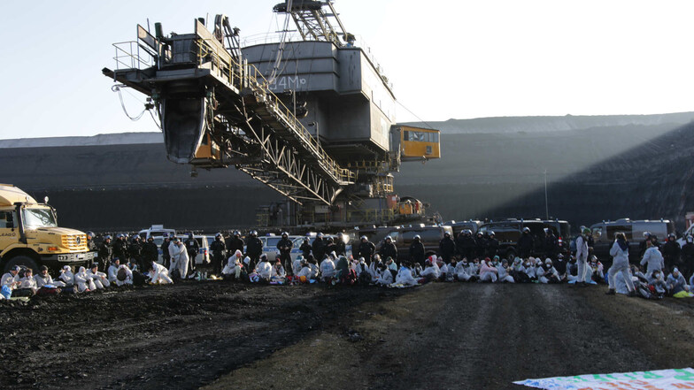 Demonstranten beim Tagebau Welzow-Süd.