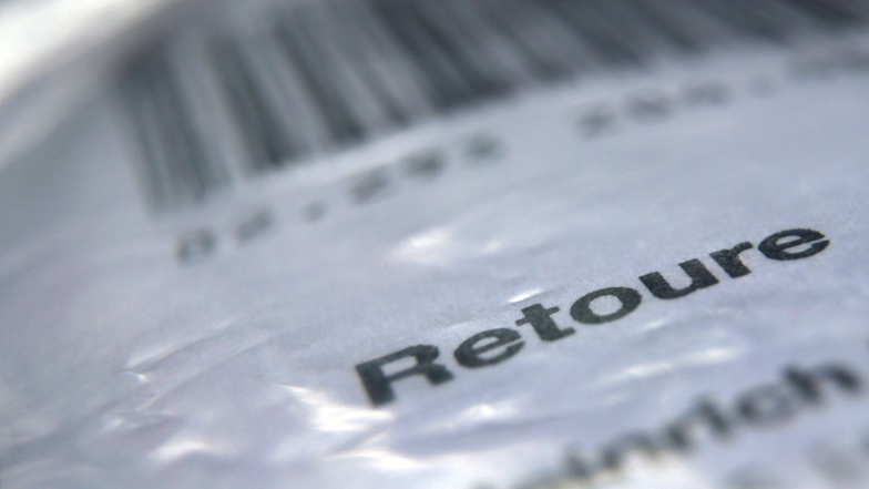 Retouren kosten einer Studie zufolge Onlinehändler im Schnitt fünf bis zehn Euro.