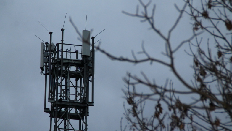 Ein neuer Mobilfunkmast wird auf einem Feld bei Lüttichau entstehen. Er wird von der Telekom und Telefonica genutzt.