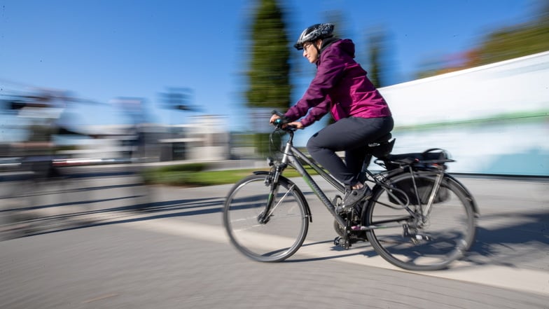 In Sachsen werden nach Angaben des Innenministeriums immer mehr Unfälle mit E-Bikes und Pedelecs registriert. Doch was ist der Hintergrund?