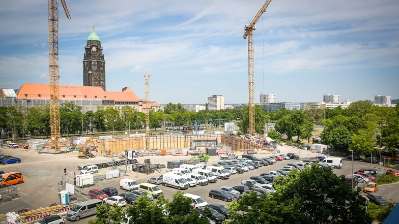 Am Ferdinandplatz baut Dresden ein neues Verwaltungszentrum. Der Rat soll jetzt die nächsten Mehrkosten beschließen.