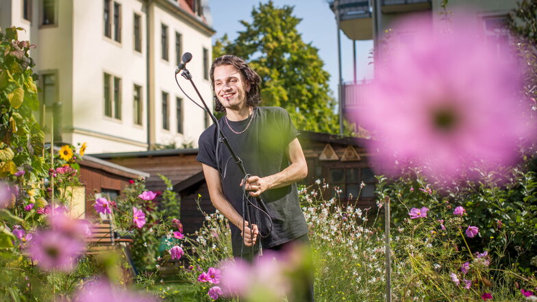 Kristian Eicke wird am Sonntag eine Parzelle der Kleingartenanlage Flora I zum Tonstudio machen.