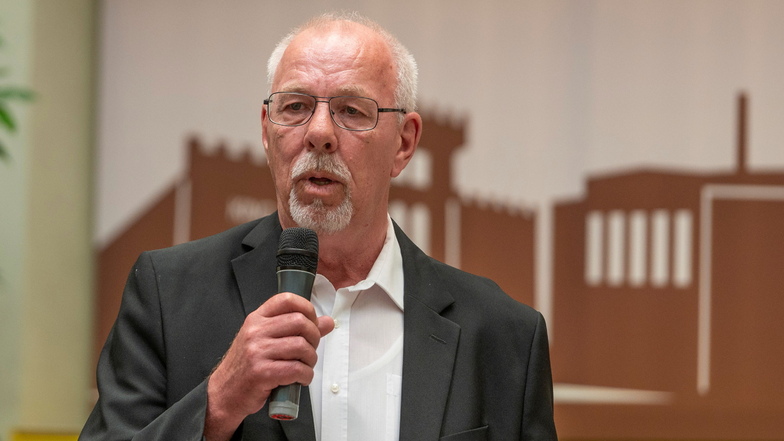 Im vergangenen Jahr moderierte Norbert Ehme das Wahlforum mit den vier Bürgermeisterkandidaten in der Gröditzer Oberschule "Siegfried Richter".
