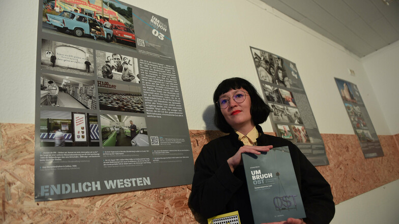 Die gebürtige Löbauerin Romy Schmidt hat in Löbau die Ausstellung "Umbruch Ost" organisiert.