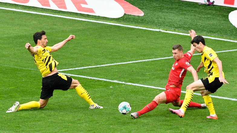 Beim Bundesliga-Duell am 8. Mai hat Leipzig in Dortmund 2:3 verloren. Beim Pokalfinale treffen die beiden Teams heute erneut aufeinander.