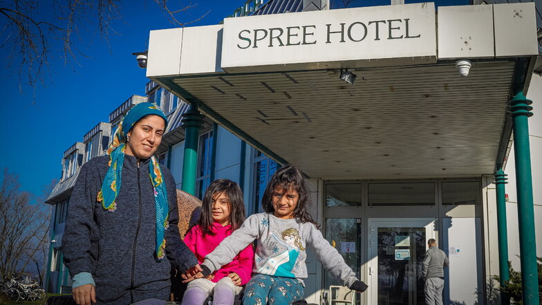 Die Kurdin Gazal Barulay lebt mit ihren beiden Kindern und ihrem Mann im ehemaligen Spreehotel in Bautzen. Doch das wird sie wohl bald verlassen müssen.