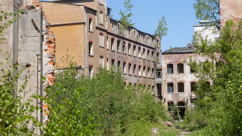 Die Ruinen des alten Hydraulik-Werkes geben am Ortseingang von Dippoldiswalde kein gutes Bild ab.